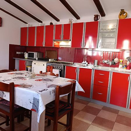 Guest House Toic Кореница Екстер'єр фото